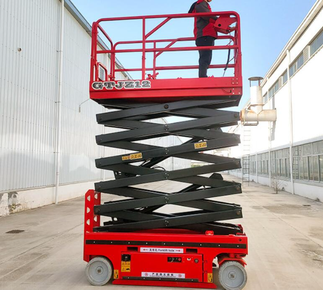 西盟自行走移动式升降机